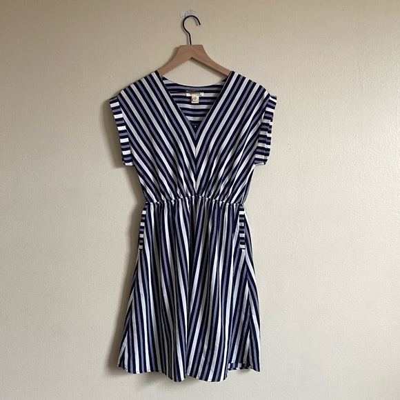 Monteau Dresses & Skirts - Monteau Blue and White Striped Dress - Size M